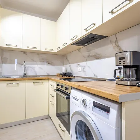Appartement 15 Min Form Center - Easy Access - Modern House